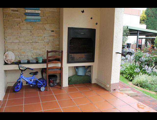 1 BEDROOM TOWNHOUSE FOR SALE IN BEDFORD GARDENS